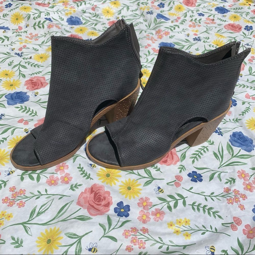 Maurices Dani Charcoal Grey Distressed & Perforated Peep Toe Heeled Bootie 7M